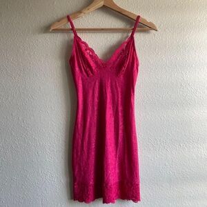 Arianne Fuchsia Lace Chemise